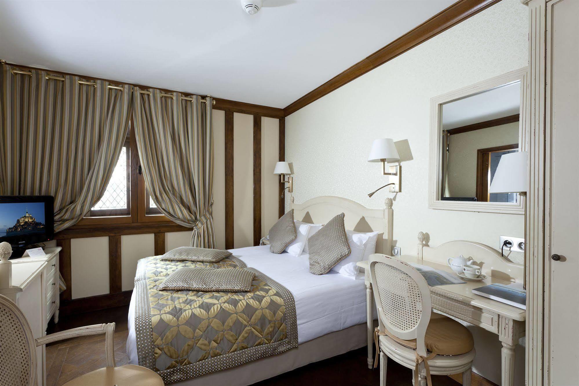 Auberge Saint Pierre Mont-Saint-Michel Luaran gambar