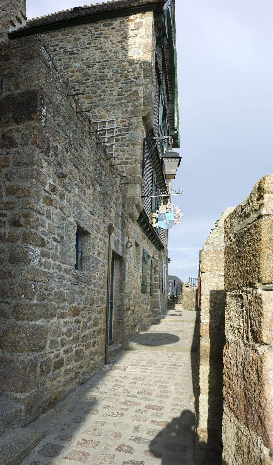 Auberge Saint Pierre Mont-Saint-Michel Luaran gambar